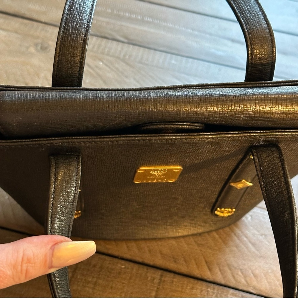 🔥Authentic Vintage MCM Small Black Saffiano  Leather Tote Bag/ Flap Closure 🔥 - Picture 8 of 13